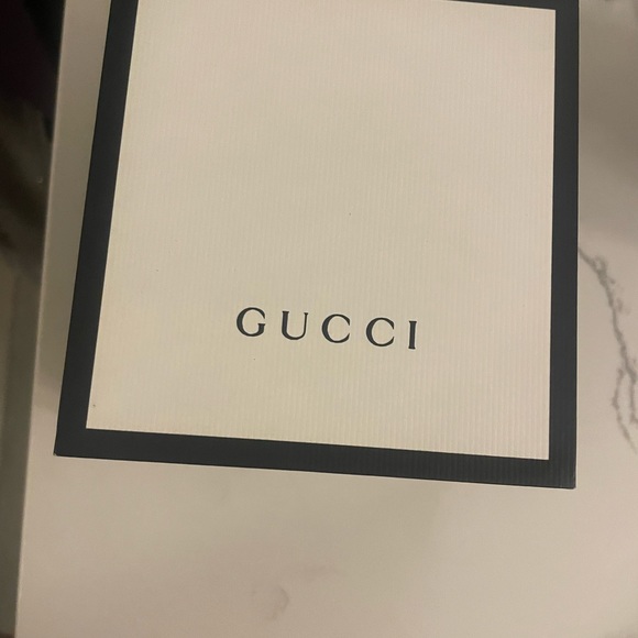 AUTHENTICATED GUCCI WATCH - Picture 8 of 8